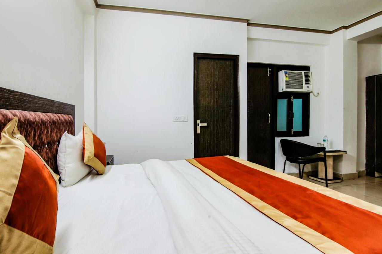 Hotel The Ocean Near Igi Airport New Delhi Extérieur photo
