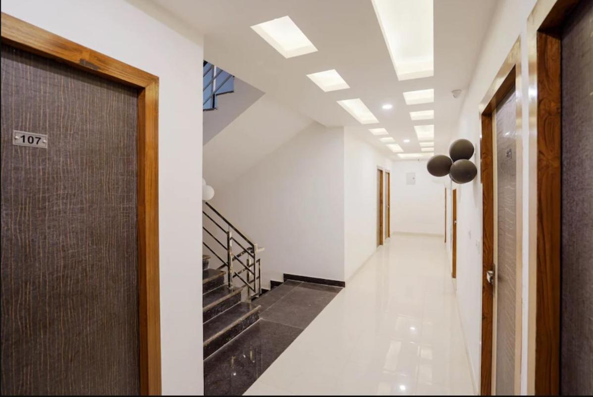 Hotel The Ocean Near Igi Airport New Delhi Extérieur photo
