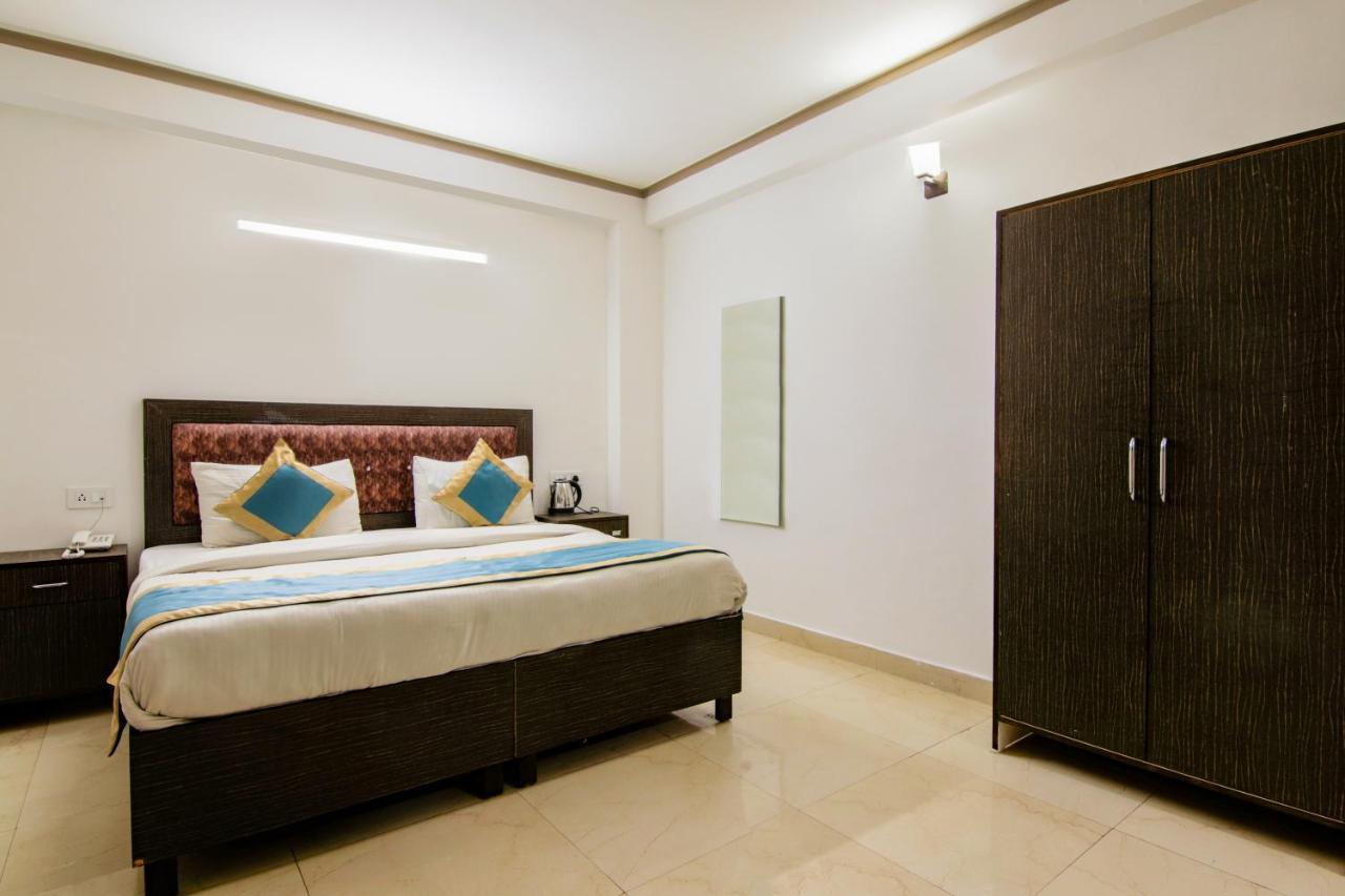 Hotel The Ocean Near Igi Airport New Delhi Extérieur photo