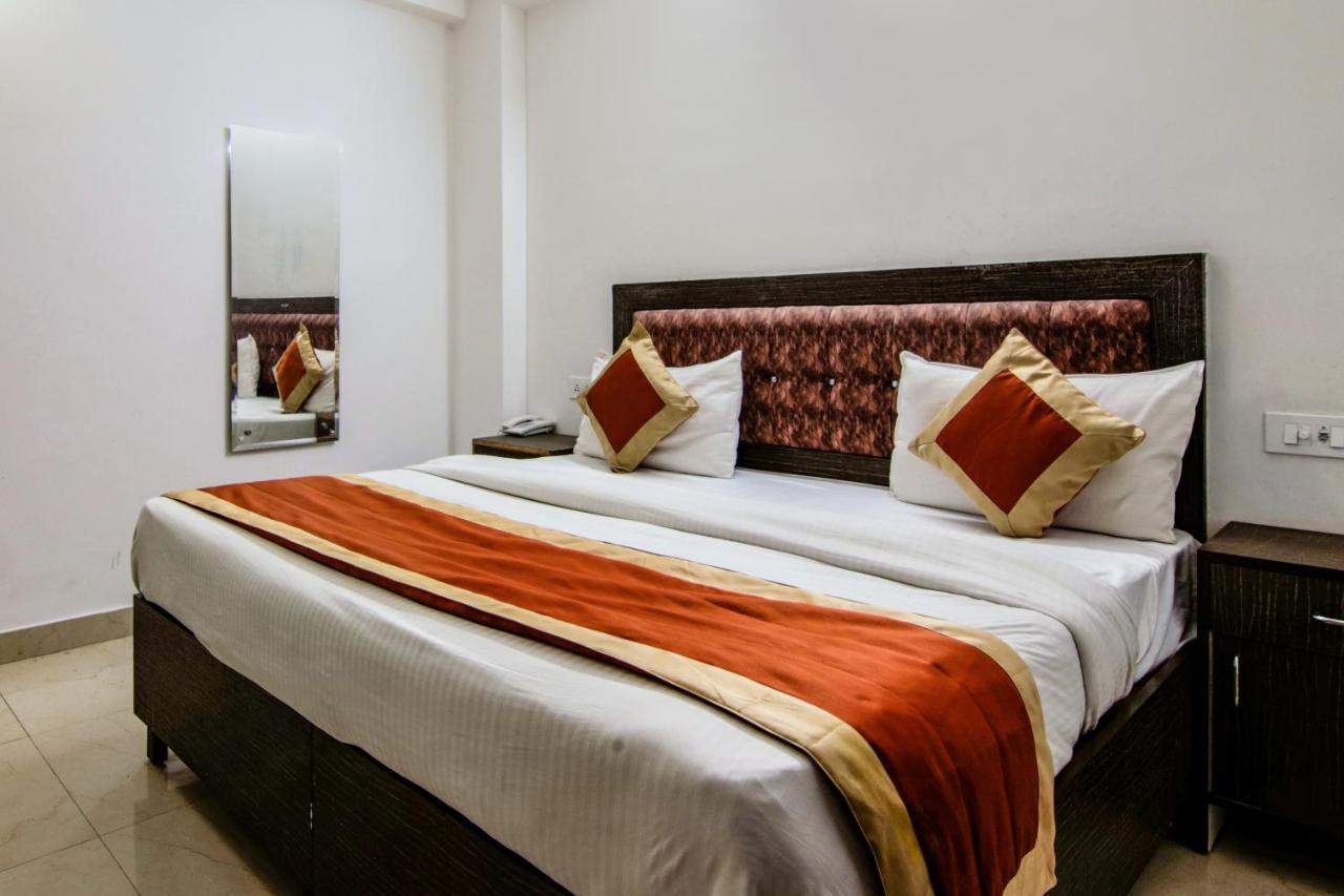 Hotel The Ocean Near Igi Airport New Delhi Extérieur photo
